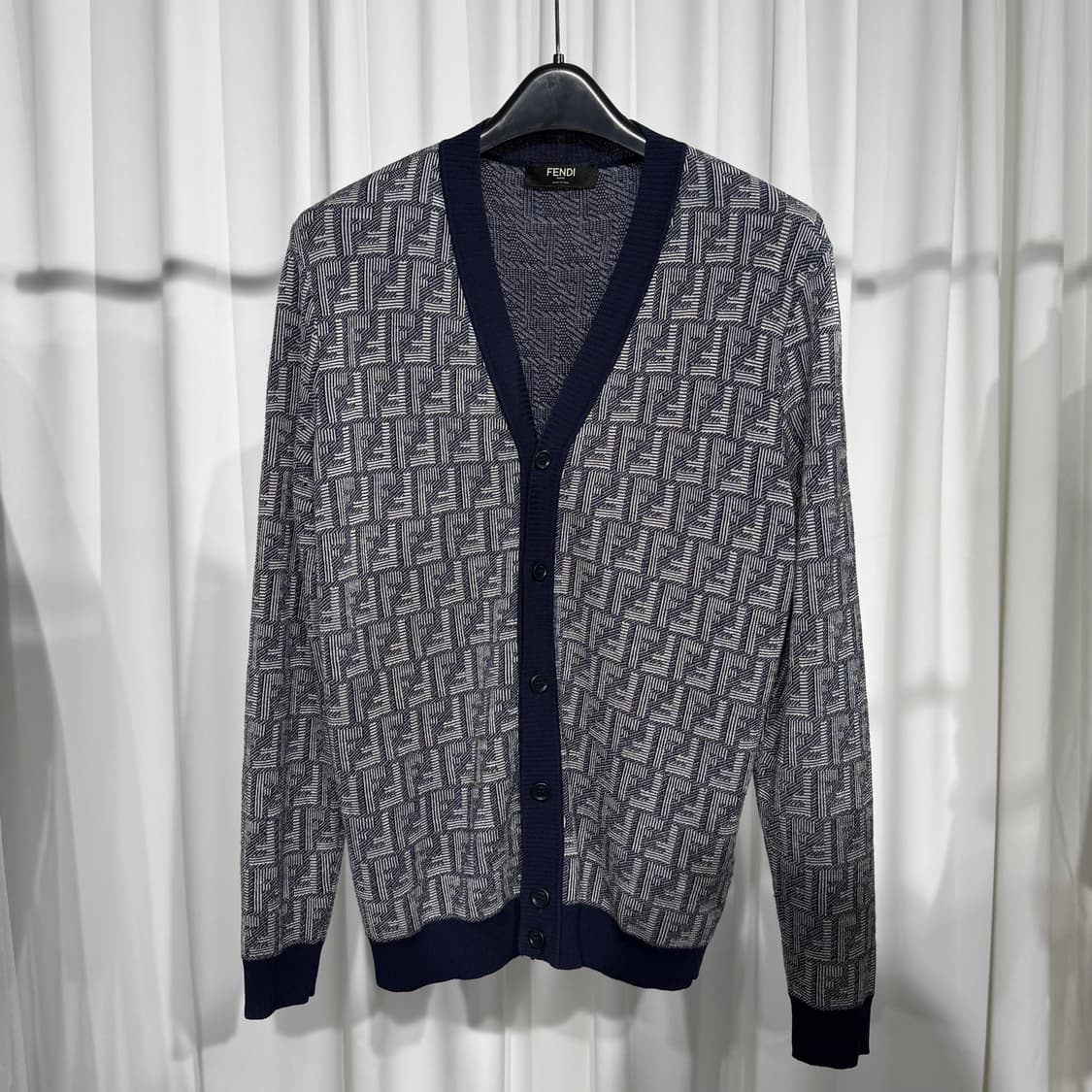 (52) 펜디 FF 모티브 모노그램 가디건 상품이미지1