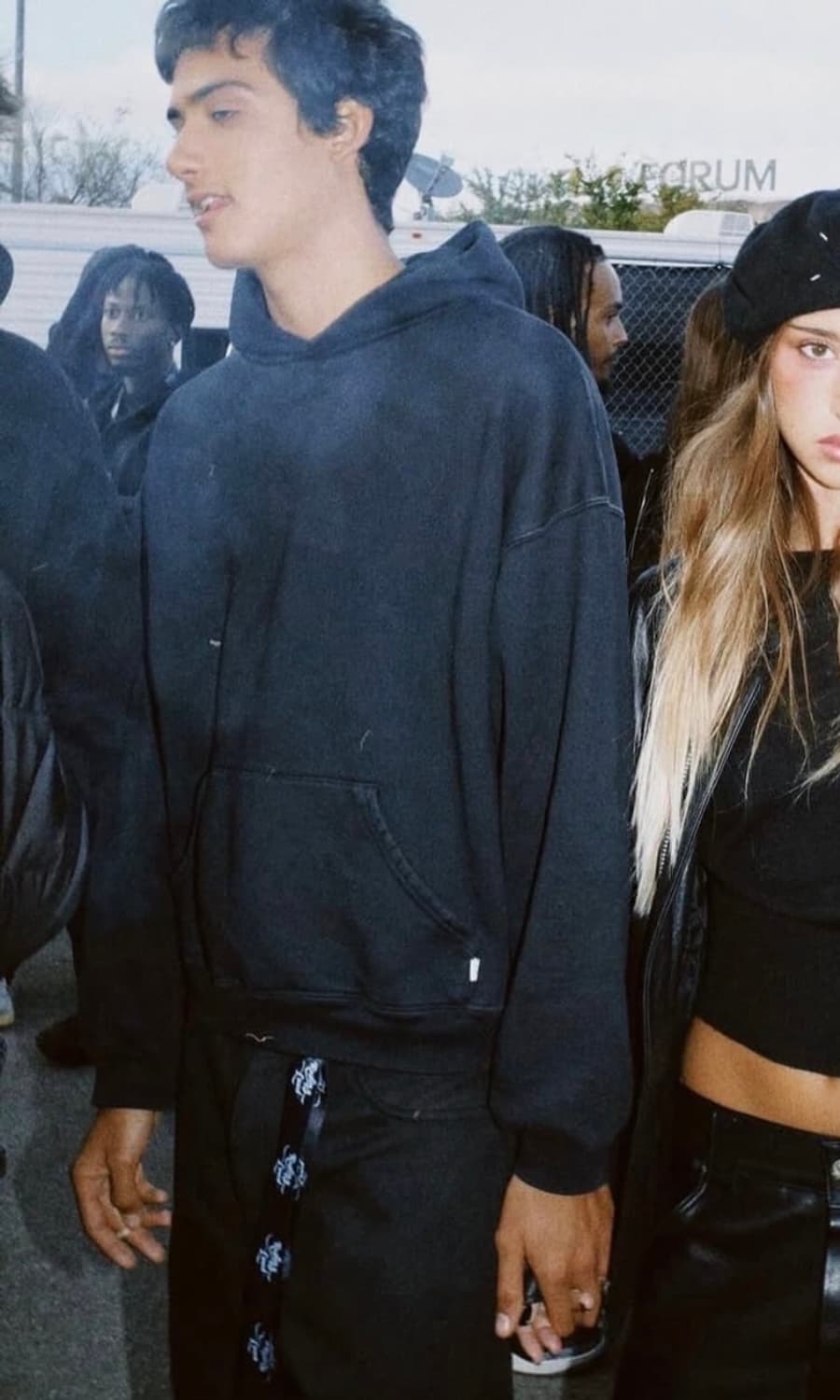 아킴보 클럽 / 페이디드 블랙 후드 / L 상품이미지1