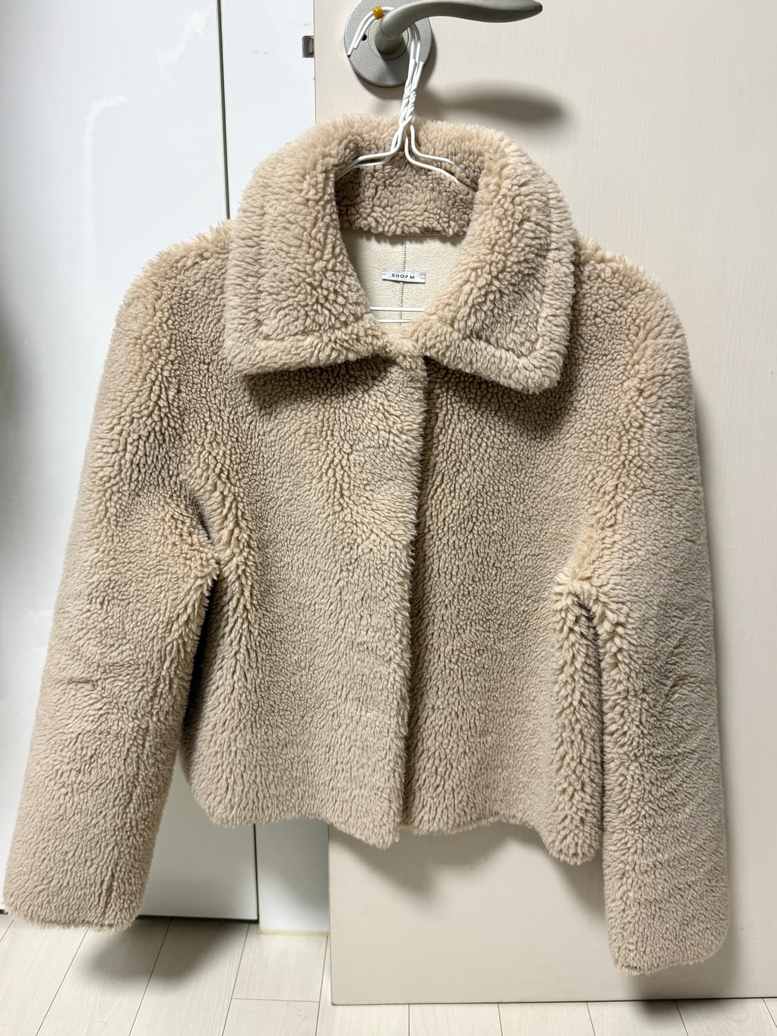 Shop m andre fur jacket 상품이미지3