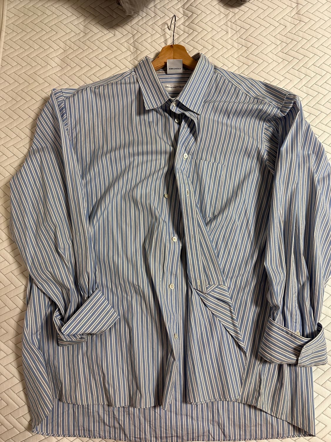 [L] 베트멍 x 꼼데가르송 트위스트 셔츠 상품이미지1