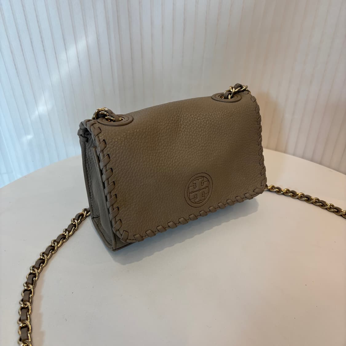 정품 토리버치 가죽 크로스백     상품이미지4