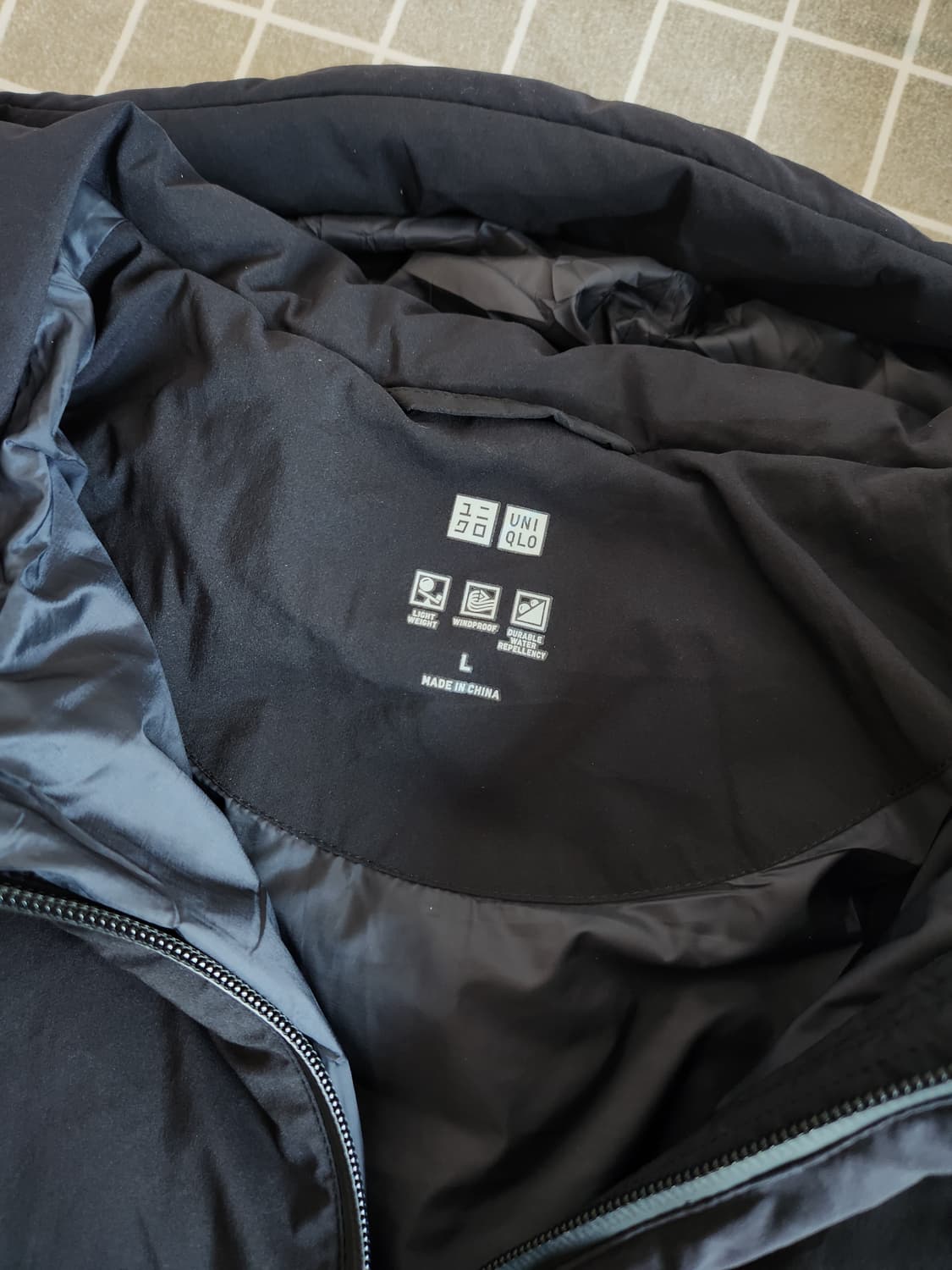여자 유니클로 후드 패딩 L 상품이미지3