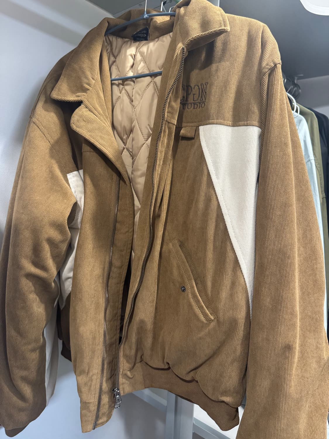 꼼파뇨 자켓 상품이미지1