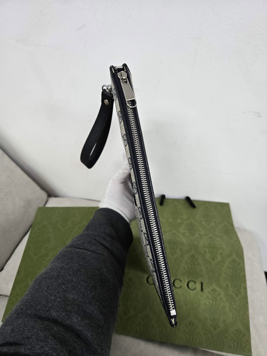 [보증서 정품]구찌 인터로킹 클러치백 상품이미지3