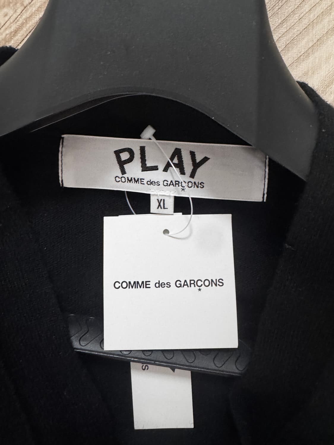 꼼데가르송 가디건 블랙 화이트와펜 새상품 xl 상품이미지2