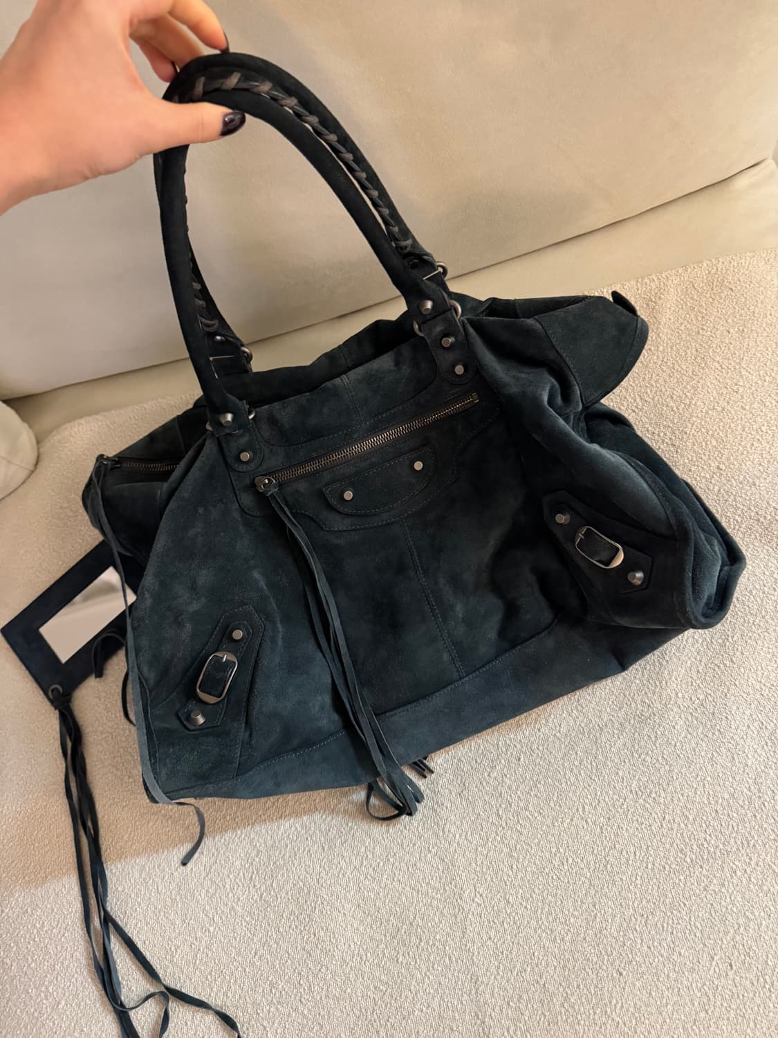 발렌시아가 모터백 라지 스웨이드 네이비 상품이미지3