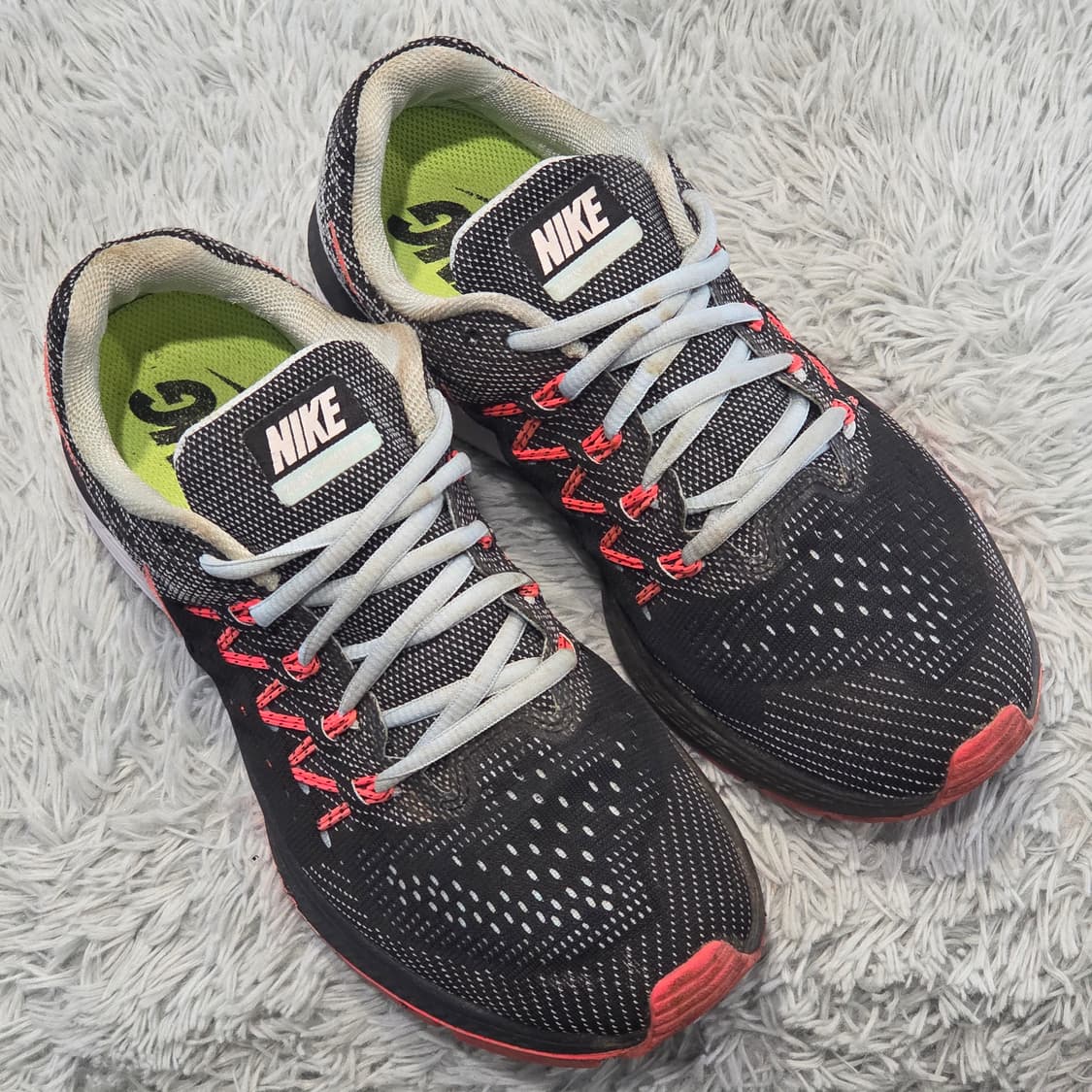 3q-21:나이키 줌 스트럭처 18 블랙 핑크 러닝화 (245mm) 상품이미지5