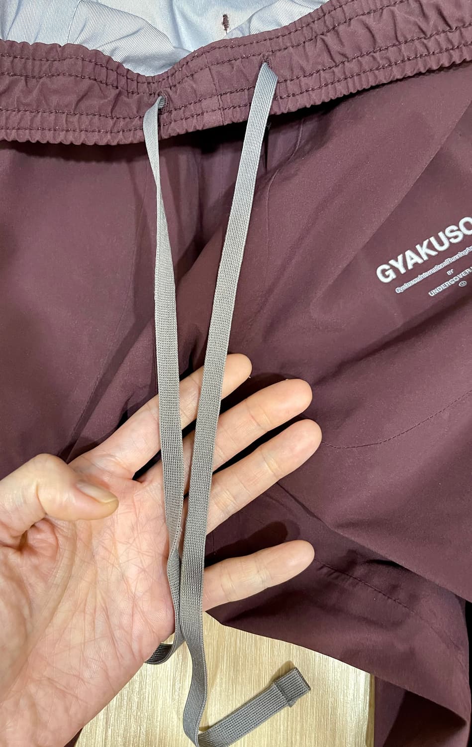 언더커버 나이키 갸쿠소우 쉴드 런닝팬츠 /남성 S 버건디 상품이미지5