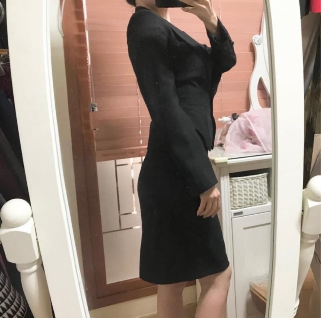 새제품ㅡ 미니멈 블랙 투피스 스커트정장 55/스커트는 수선필요 상품이미지2