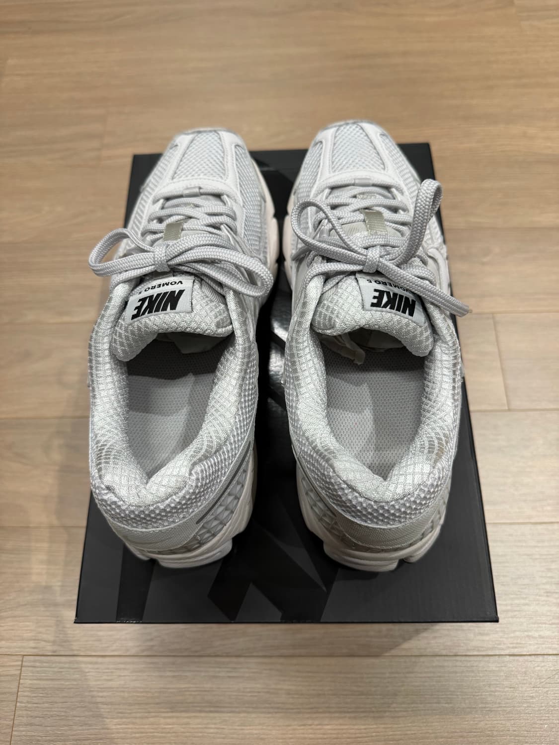 나이키 줌 보메로 5 SP 바스트 그레이 2023 상품이미지2