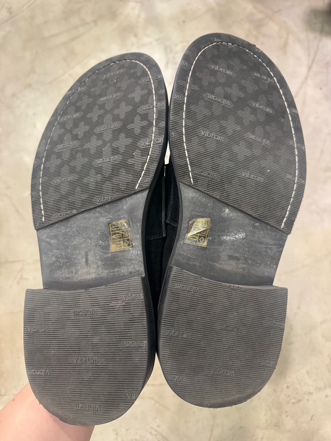 [43]stu 에스티유 스웨이드 블랙 로퍼 상품이미지3