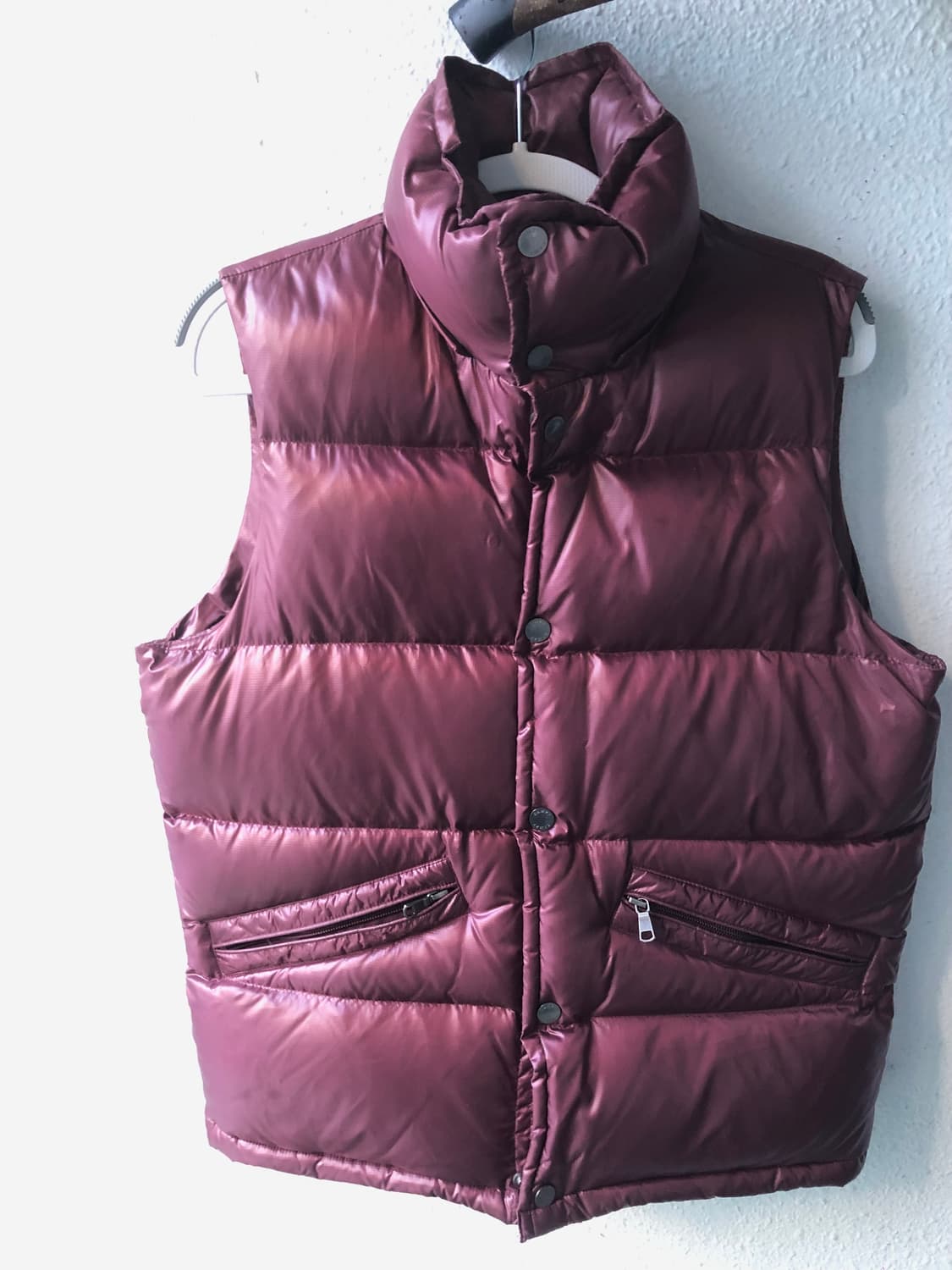 와인색 패딩 조끼 상품이미지1