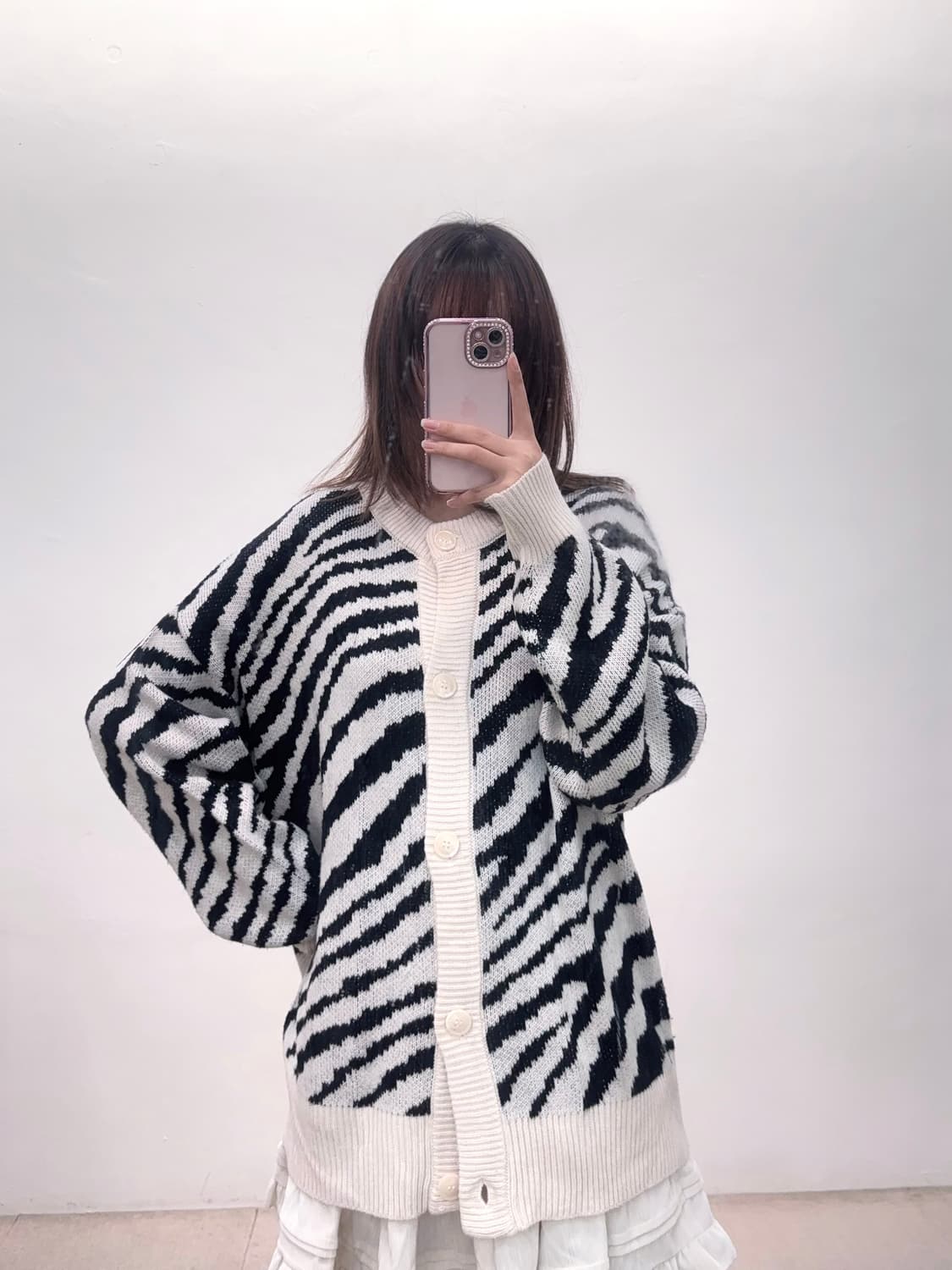 ingni 잉그니 지브라 패턴 가디건 상품이미지4