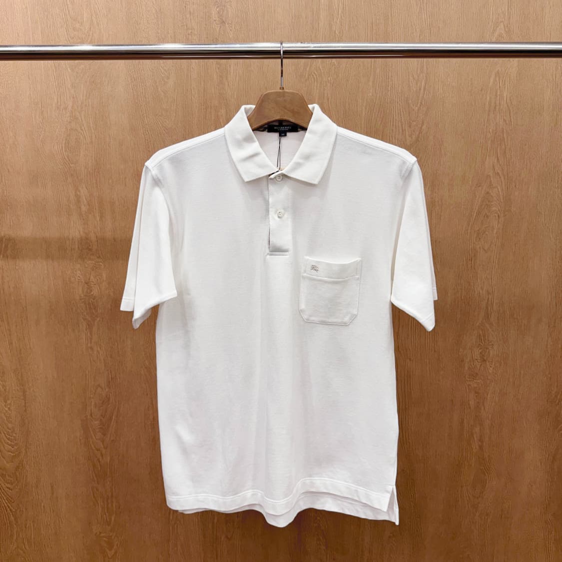 버버리 런던 카라 반팔 피케 코튼 티셔츠 포켓 디테일 화이트 상품이미지2