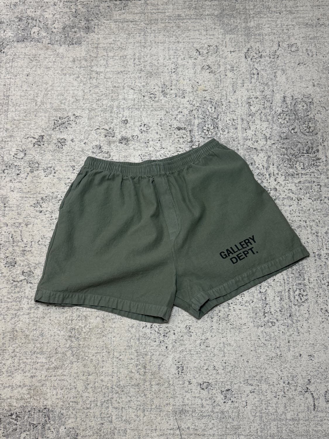 갤러리 디파트먼트 반바지 상품이미지1