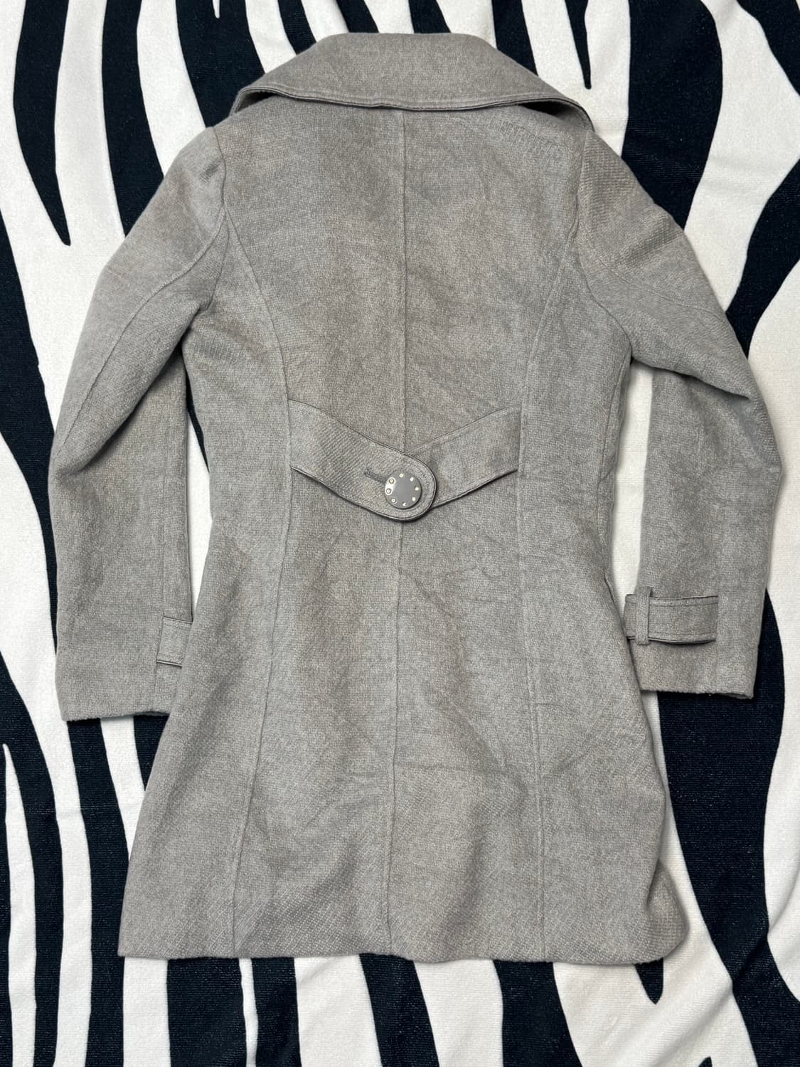 세실맥비 코트 상품이미지2