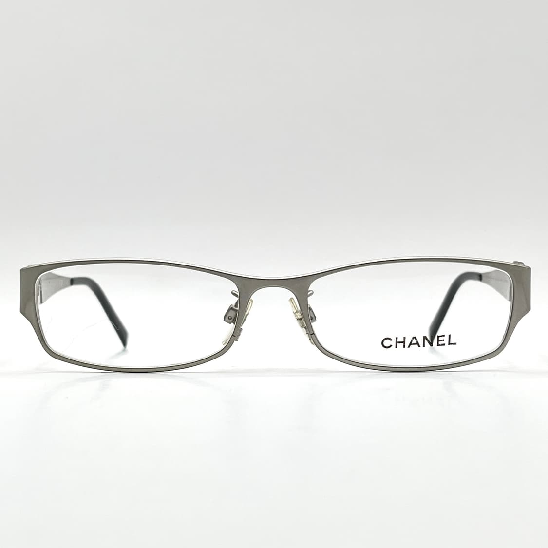 CHANEL 샤넬 실버 안경 상품이미지2