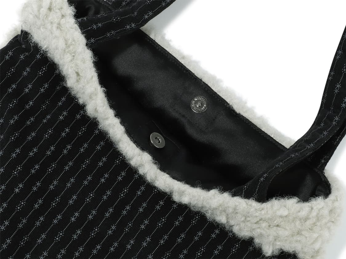 코이세이오 스부 콜라보 스너그 패딩 슈즈 슈케이스 가방 상품이미지4