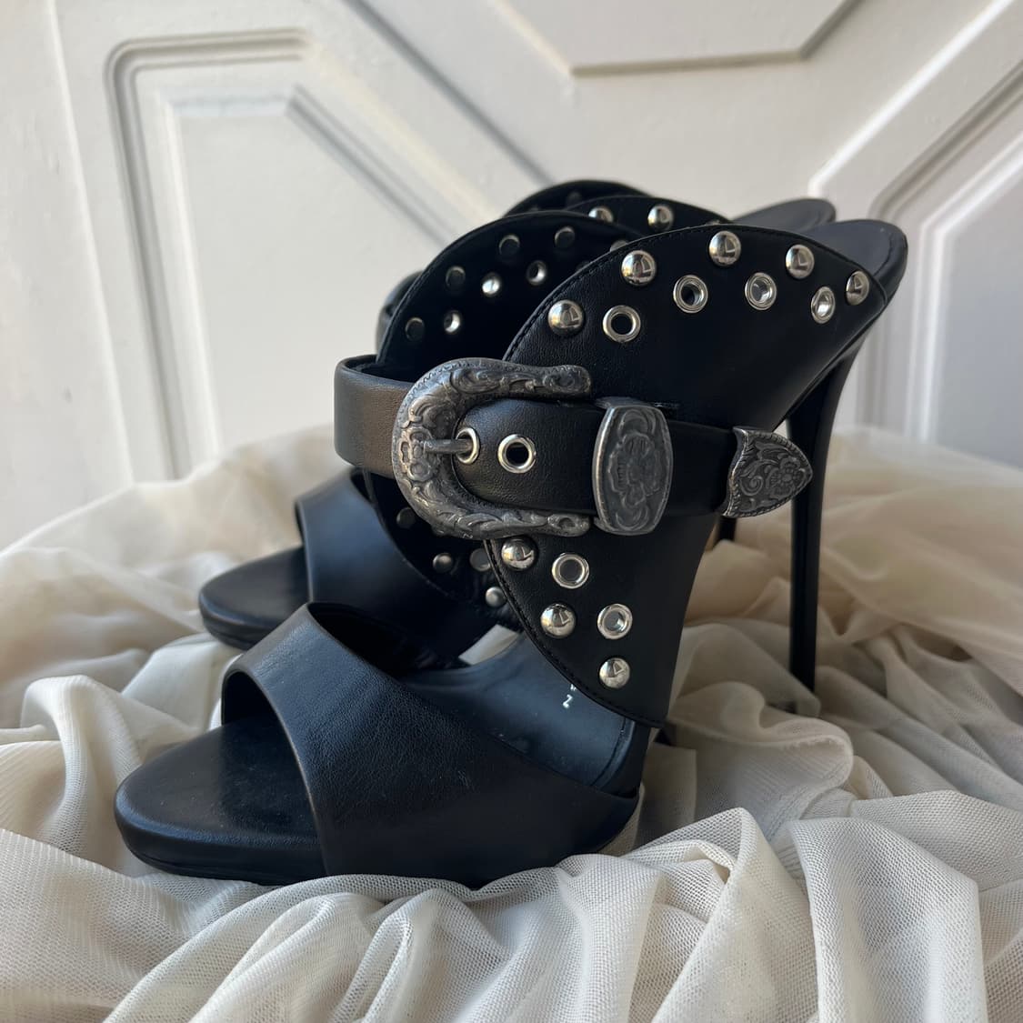 Giuseppe Zanotti 쥬세페 자노티 스터드 버클 힐 37 상품이미지3