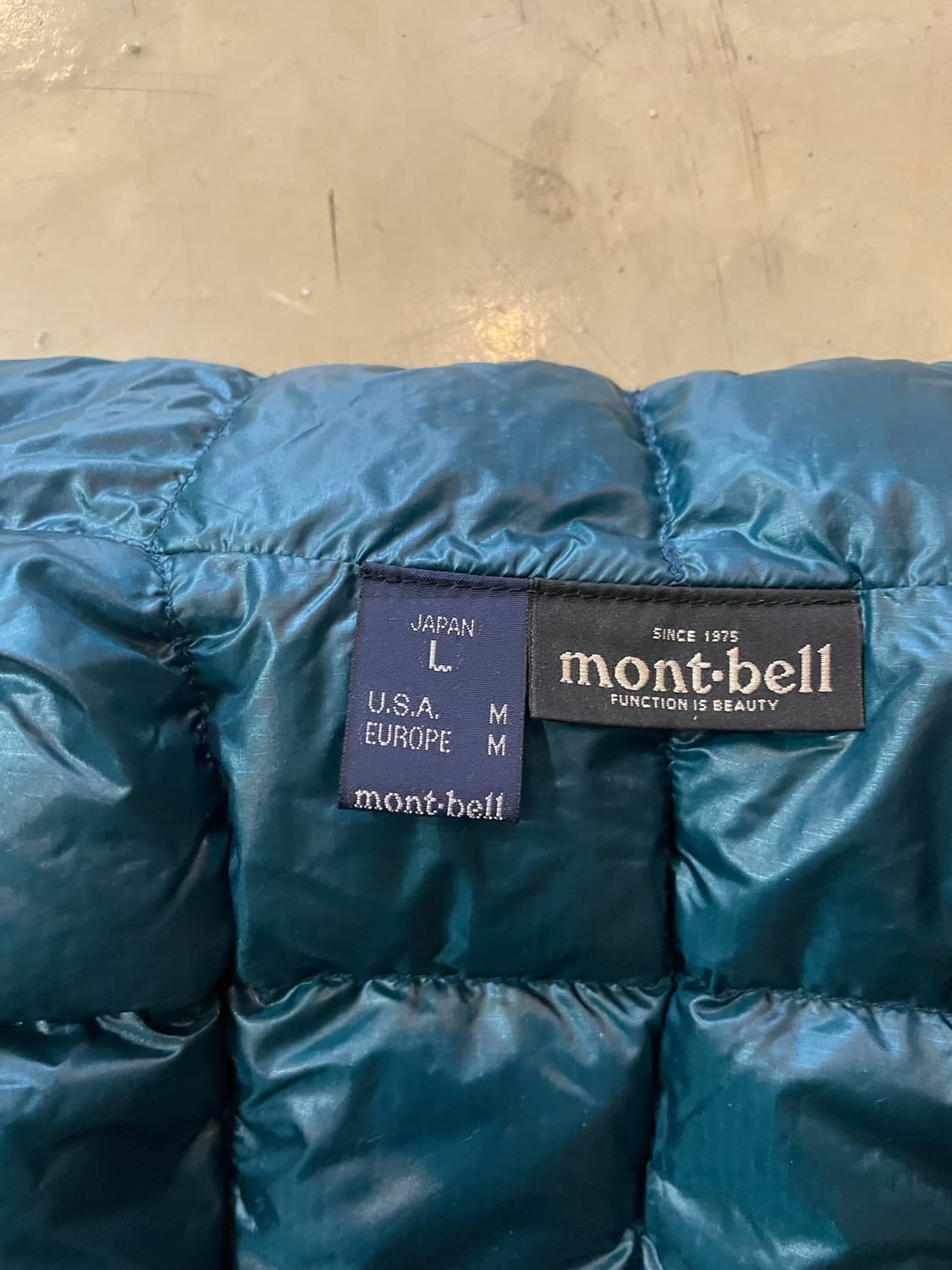 몽벨 재팬 구스다운 경량패딩조끼 L 상품이미지6