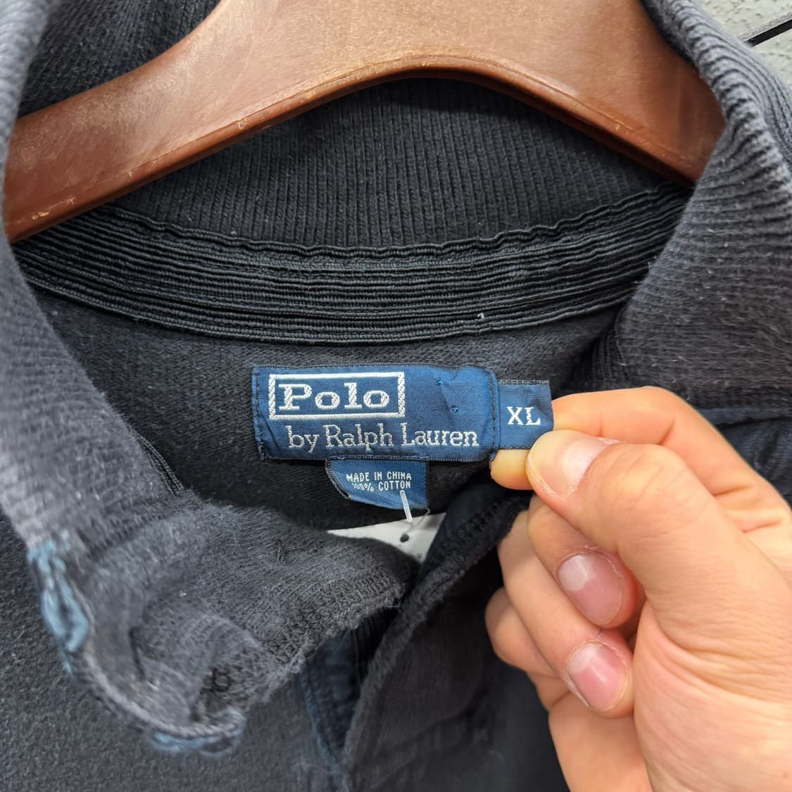 폴로 랄프로렌 코튼 모크넥 니트 포니자수 암패치 디테일 블랙 상품이미지8