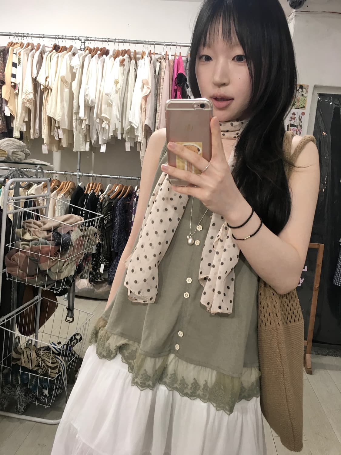 ⭐️단 3일만 할인⭐️popo sleeveless (khaki) 상품이미지10