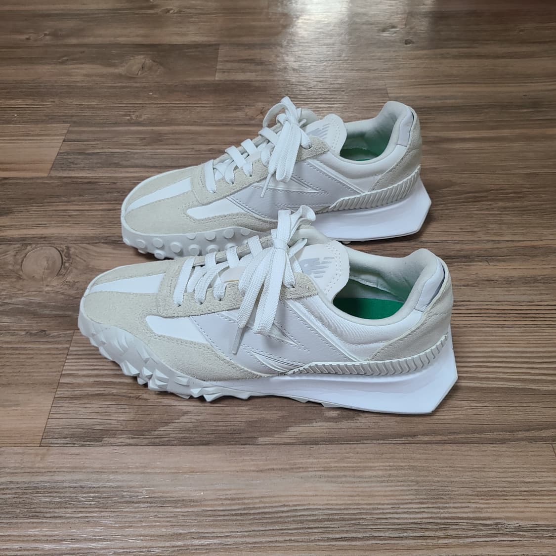 (245) 뉴발란스 XC 72 스니커즈 러닝화 운동화 신발 상품이미지1