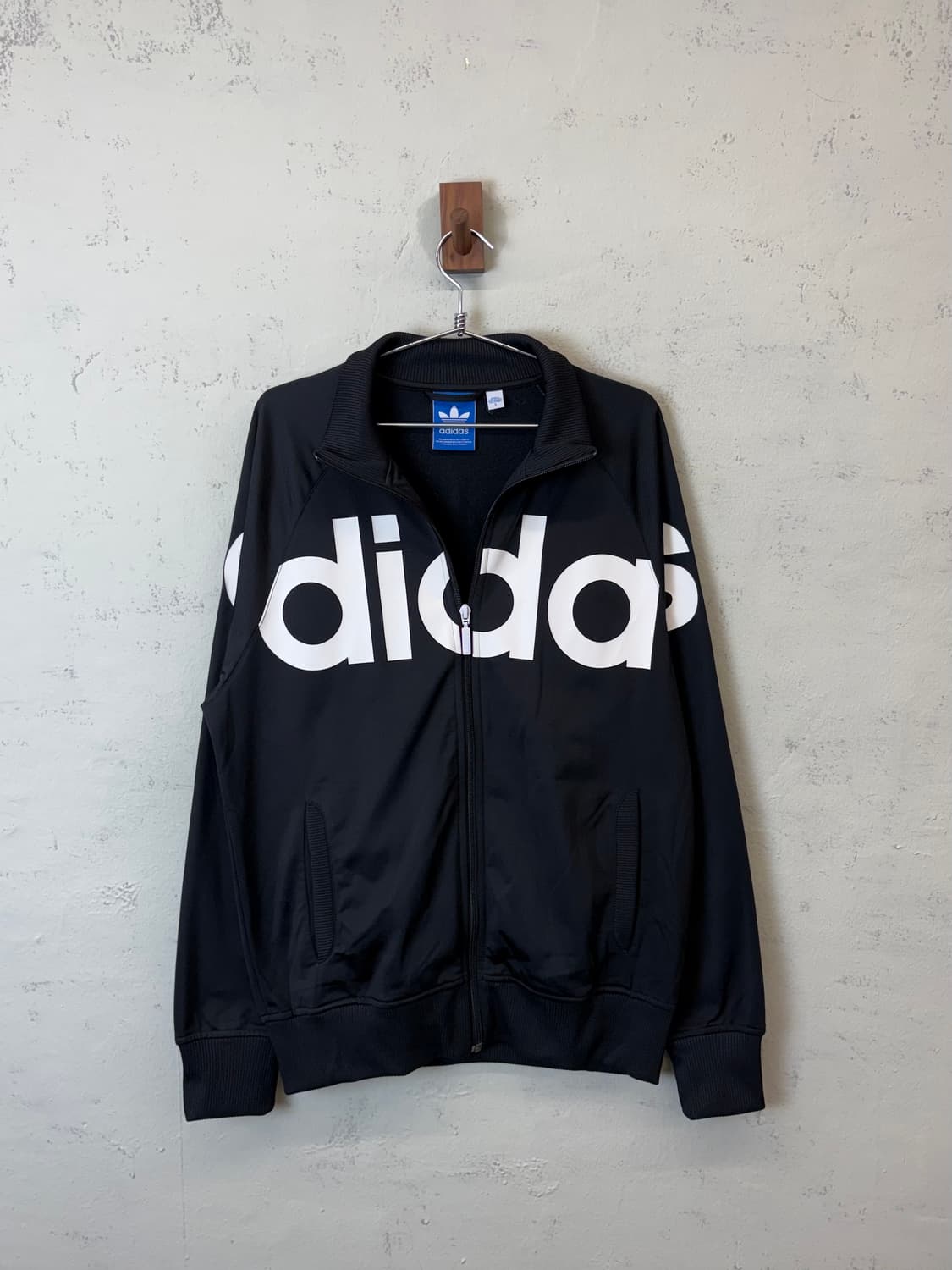 아디다스 빅로고 트랙탑 져지 상품이미지1