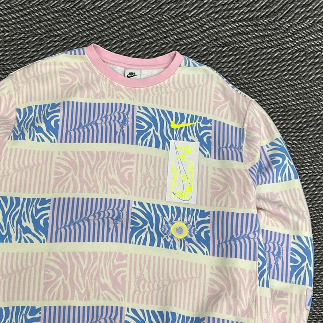 나이키 그래픽 패턴 맨투맨 v1163 상품이미지3