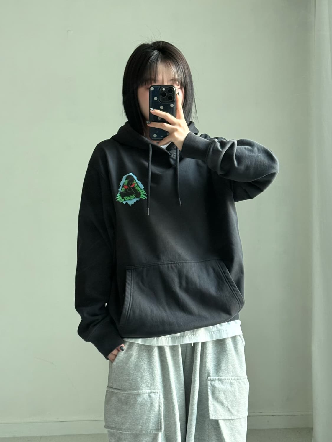 20fw 팔라스 블랙 후드티 상품이미지2