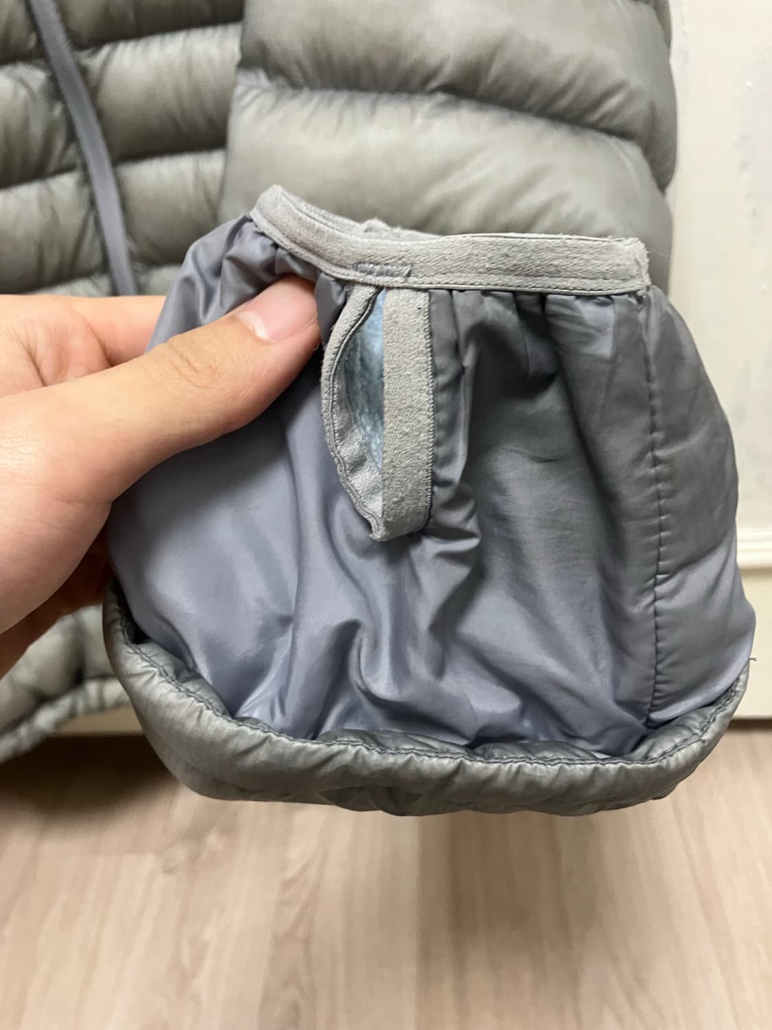 산산기어 서픽스 푸퍼 자켓 그레이 24fw (2) 경량패딩 상품이미지4