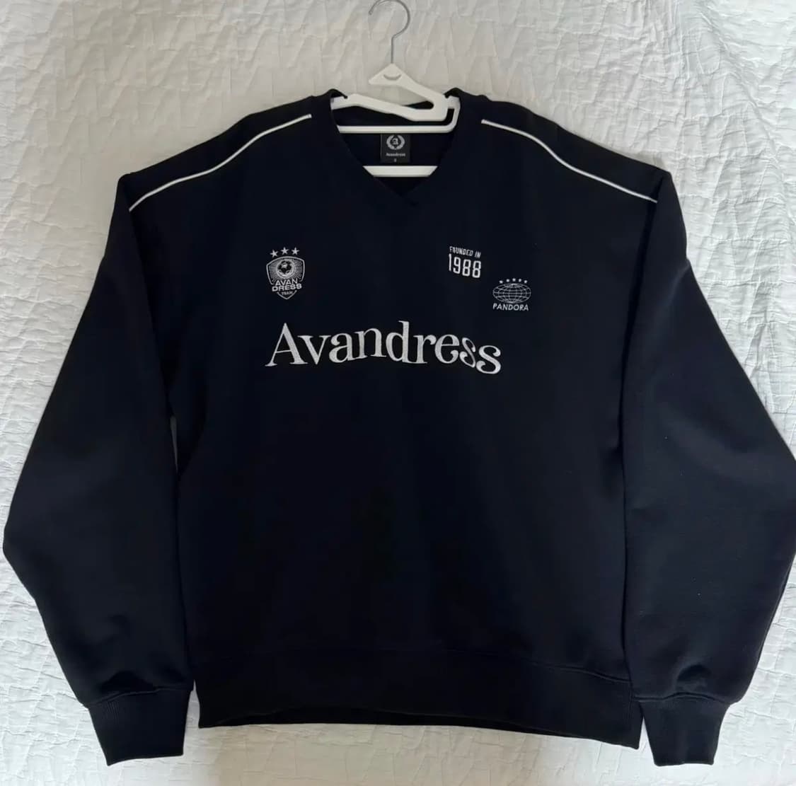 어반드레스 맨투맨 상품이미지1