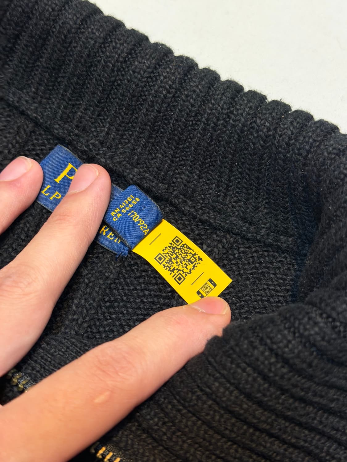 큐알 신형 폴로 랄프로렌 반집업 꽈배기 케이블 니트 블랙 상품이미지3