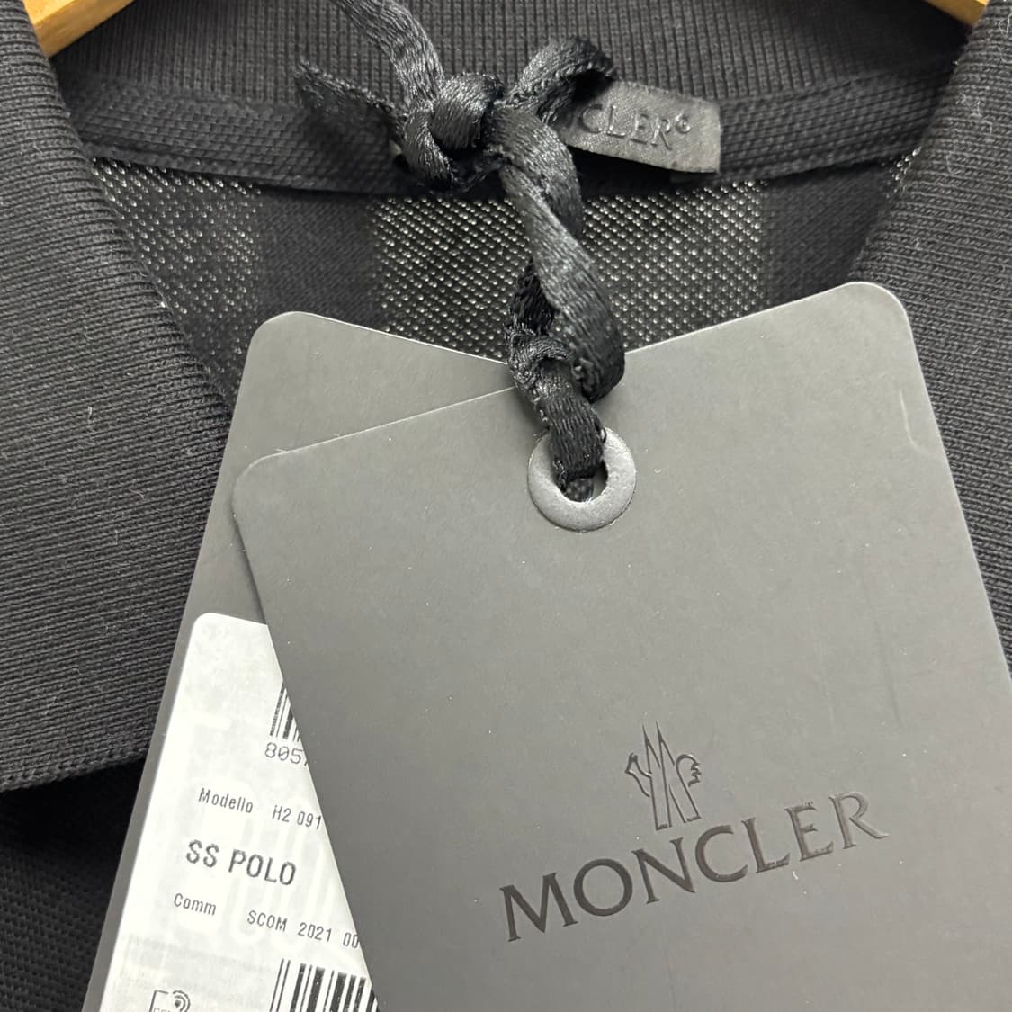 [L]몽클레어 블랙와펜 pk 카라티 상품이미지3