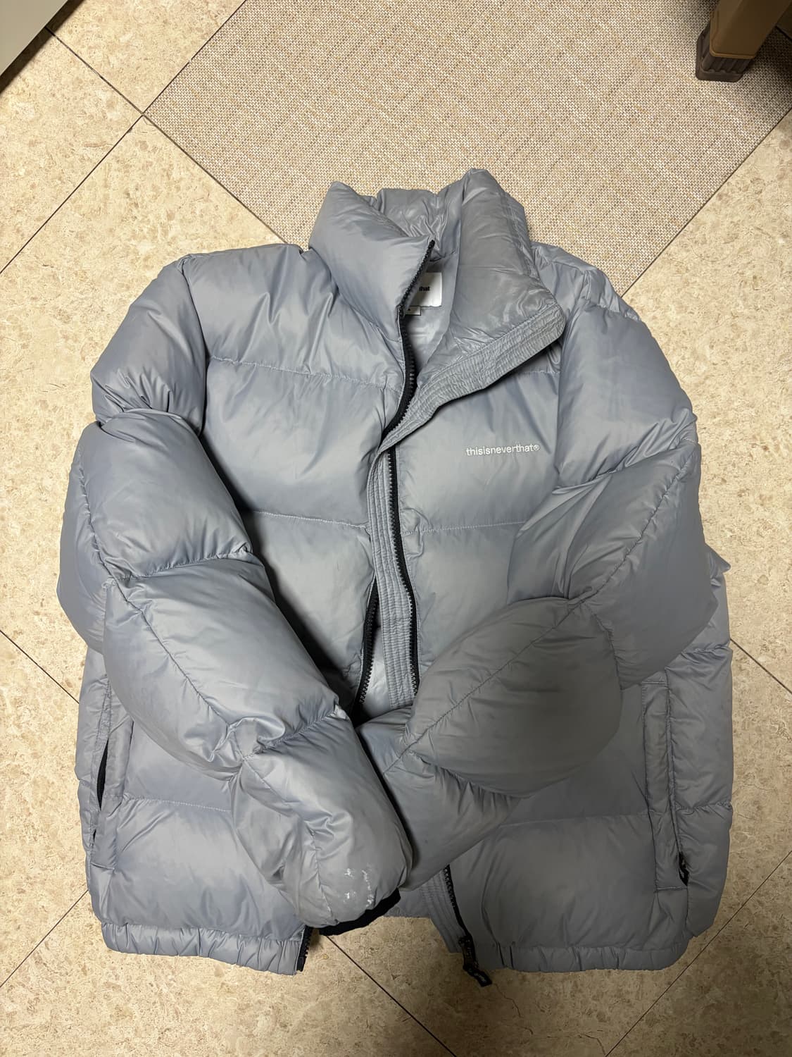 디스이즈네버댓 그레이 패딩 xs 상품이미지1