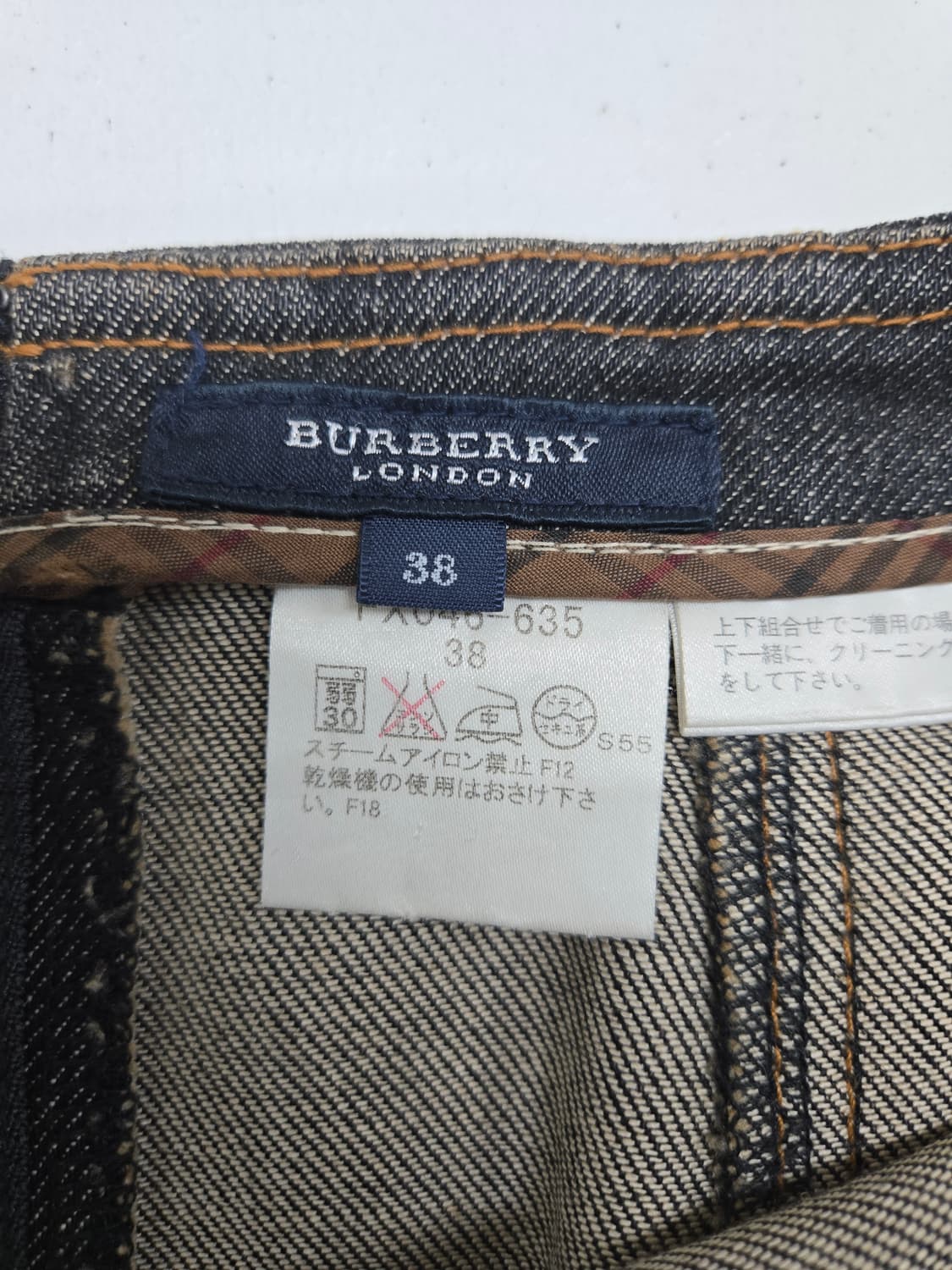 버버리 블랙 데님 플리츠 스커트 상품이미지3