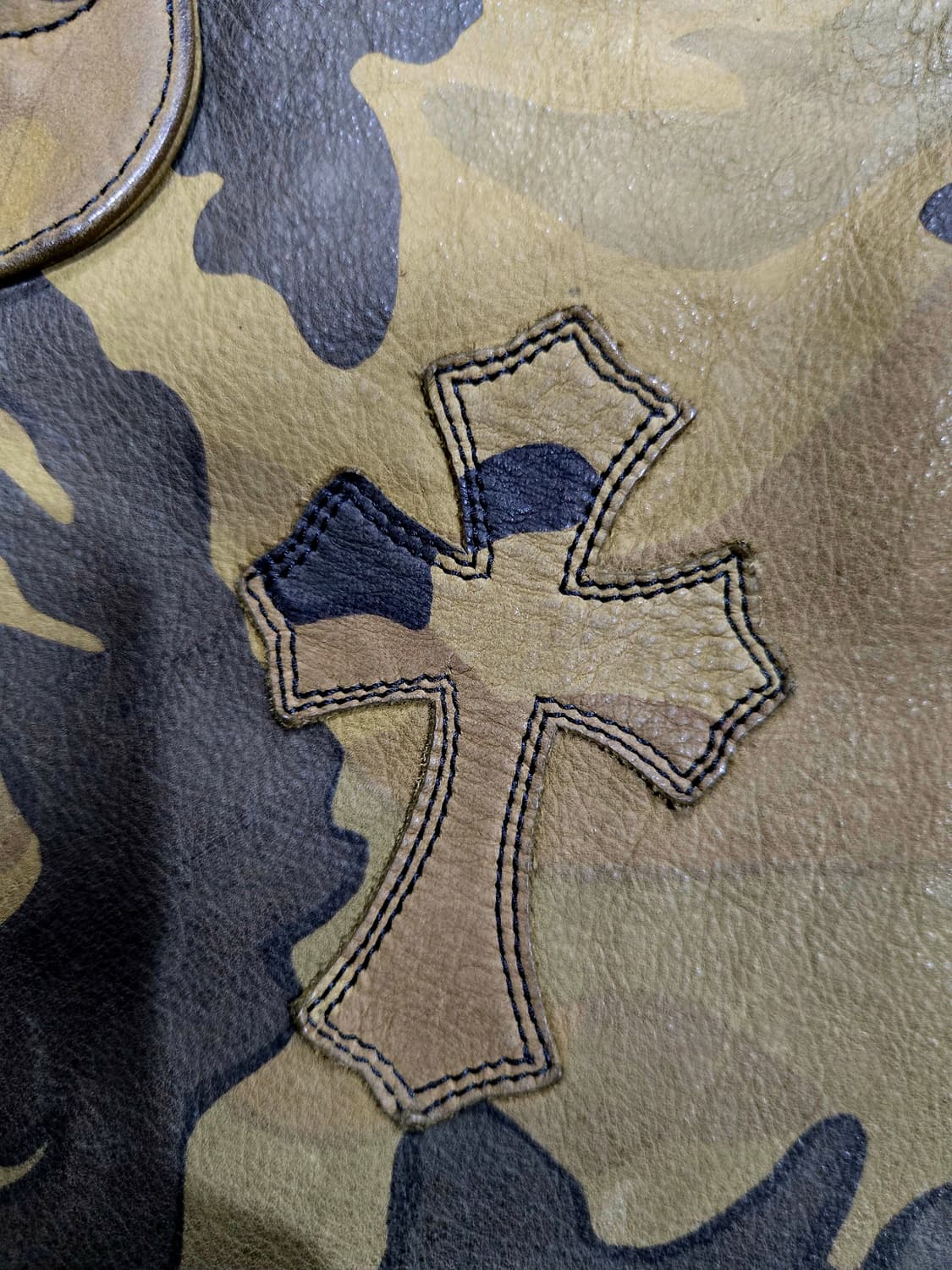 크롬하츠 카모플라쥬 크로스 토트백x라지크로스 상품이미지4