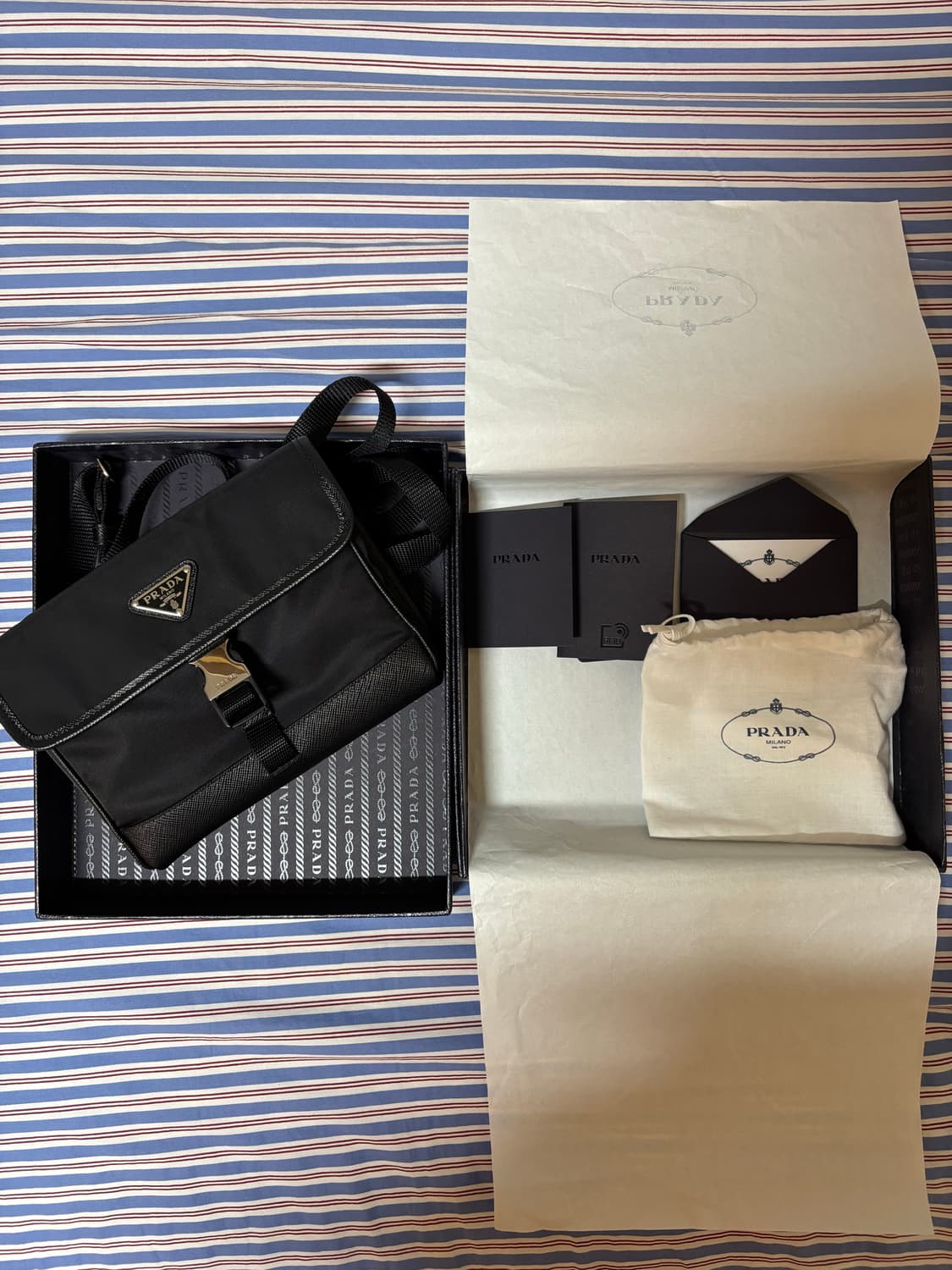 프라다 리나일론 및 사피아노 가죽 스마트폰 케이스 상품이미지7