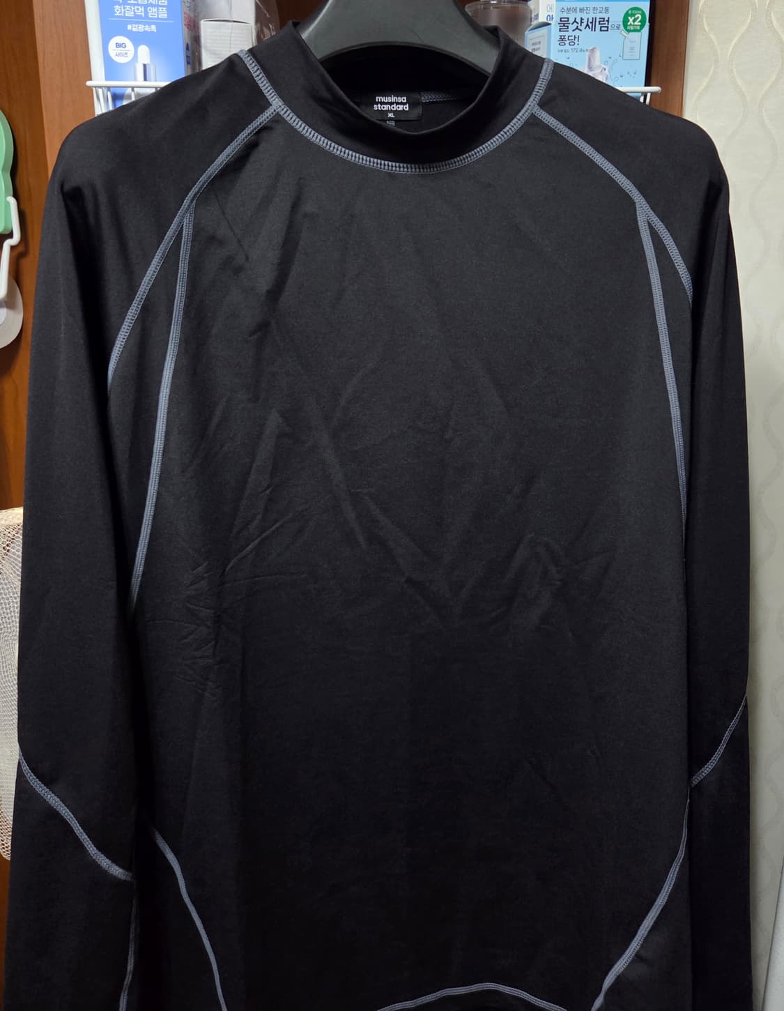 무신사스탠다드 시티 레저 스트럭처드 모크 넥 긴소매 티셔츠 블랙 상품이미지2