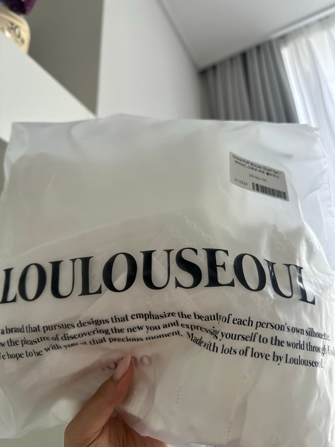 루루서울 loulouseoul 퍼프 블라우스 새거 상품이미지2