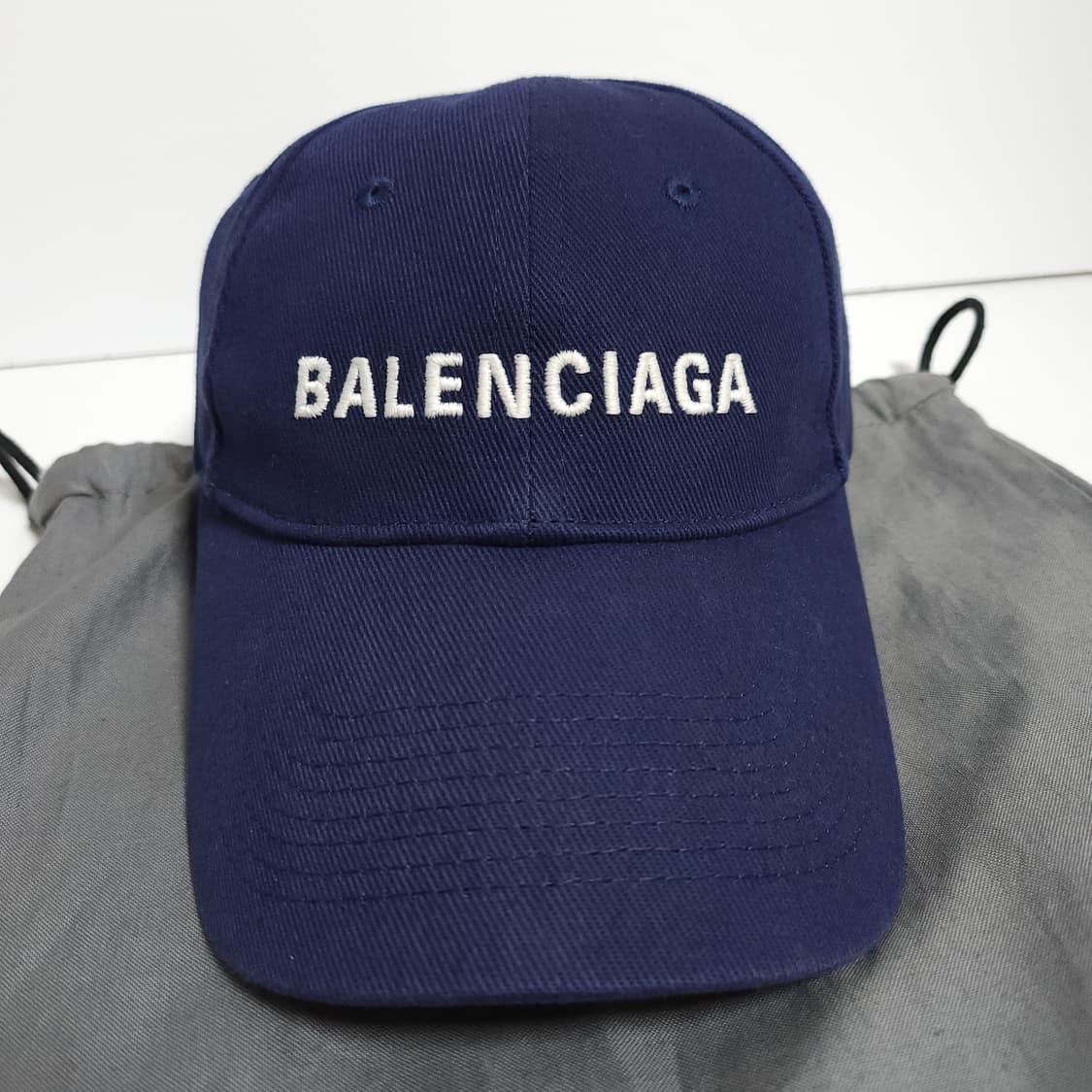 [L] 발렌시아가 네이비 자수 로고 볼캡 모자 상품이미지2