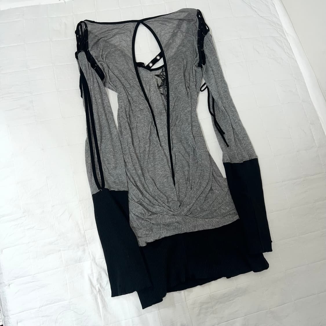 {Salvage}셀비지 아일렛 뒷트임 탑 상품이미지4