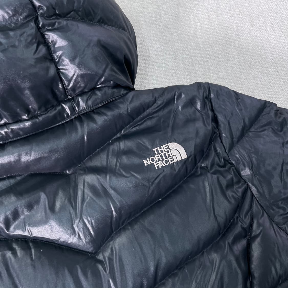 W 95 노스페이스 600 유광 경량 패딩 상품이미지6