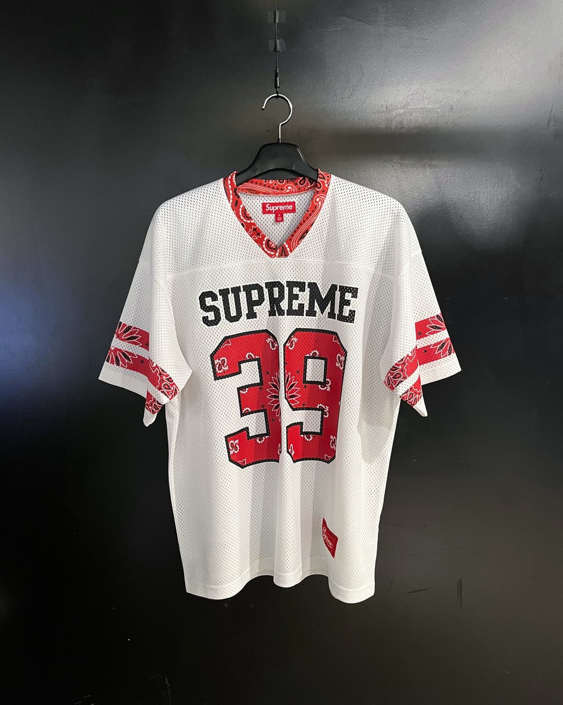 슈프림 반다나 풋볼 저지 화이트 상품이미지1