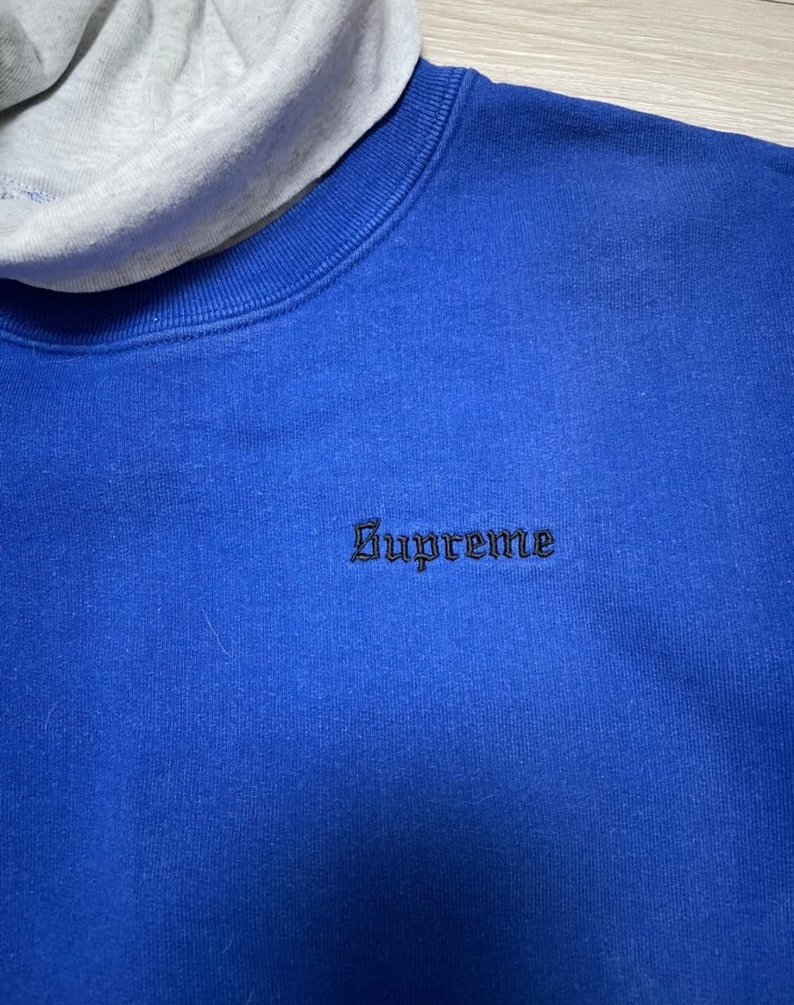 슈프림 맨투맨 판매합니다! 상품이미지4