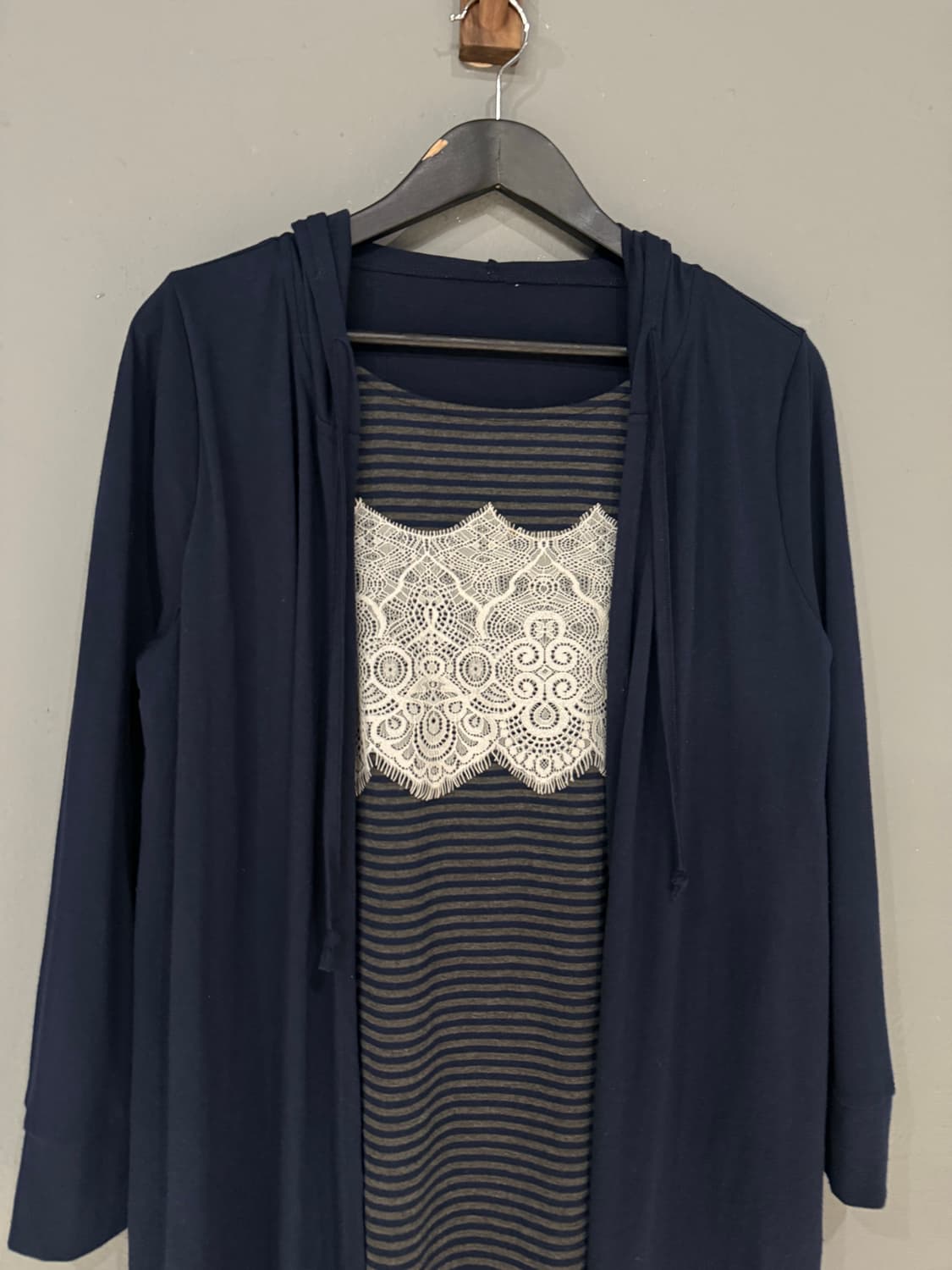 stripe top layered detail hood cardigan 상품이미지5