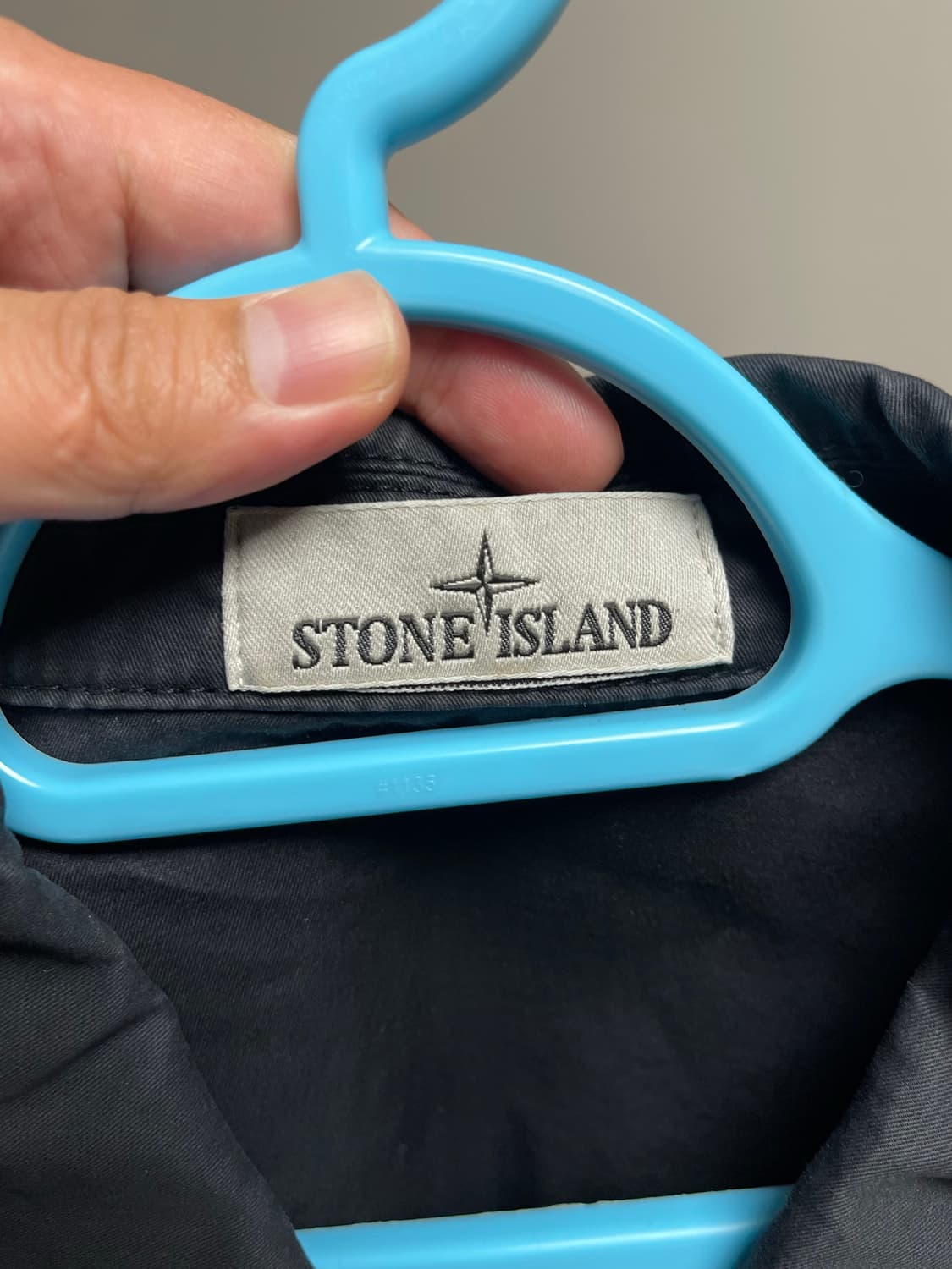 스톤아일랜드 투포켓 와펜 오버셔츠 블랙 상품이미지4