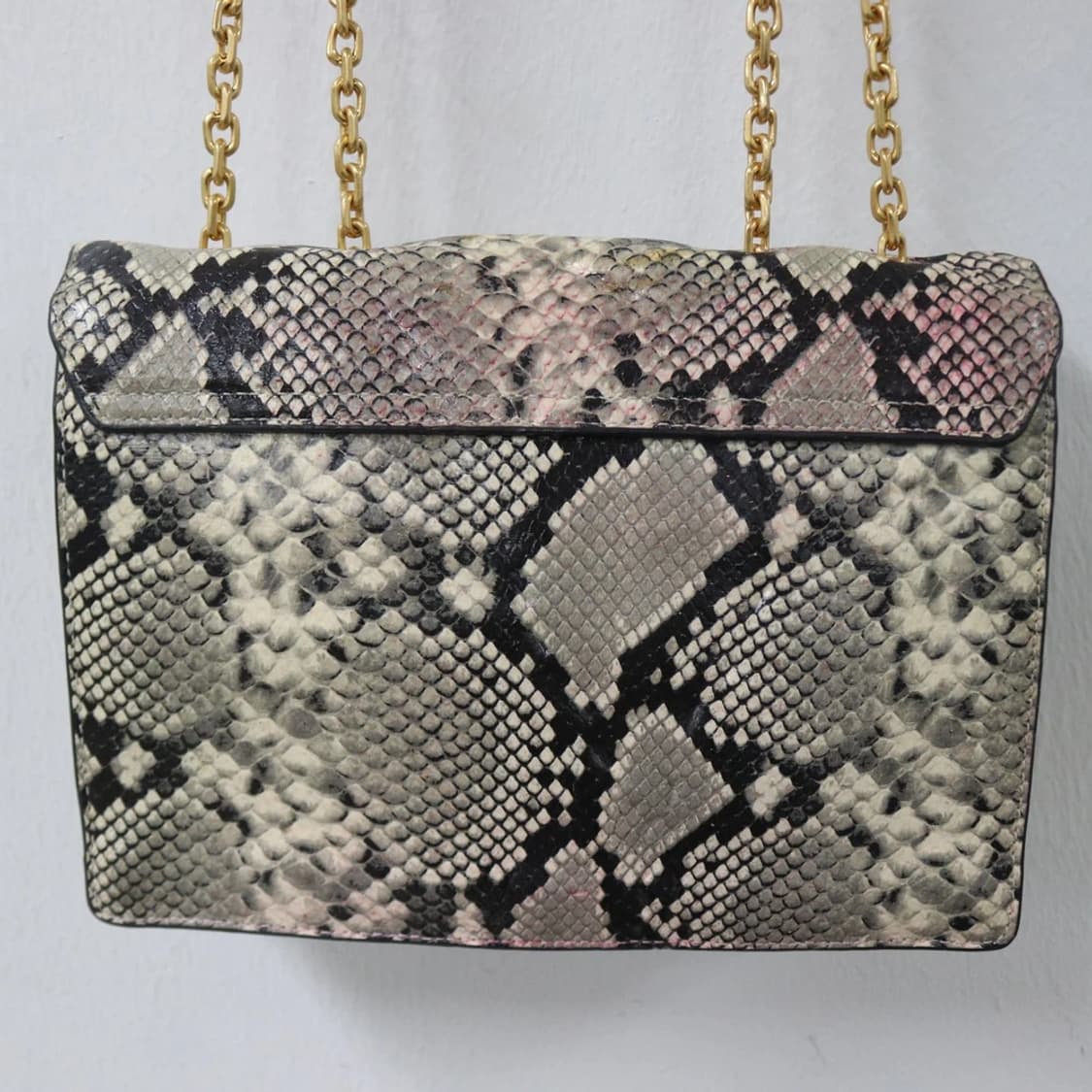 토리버치 금장 체인 숄더 백 63376 상품이미지3