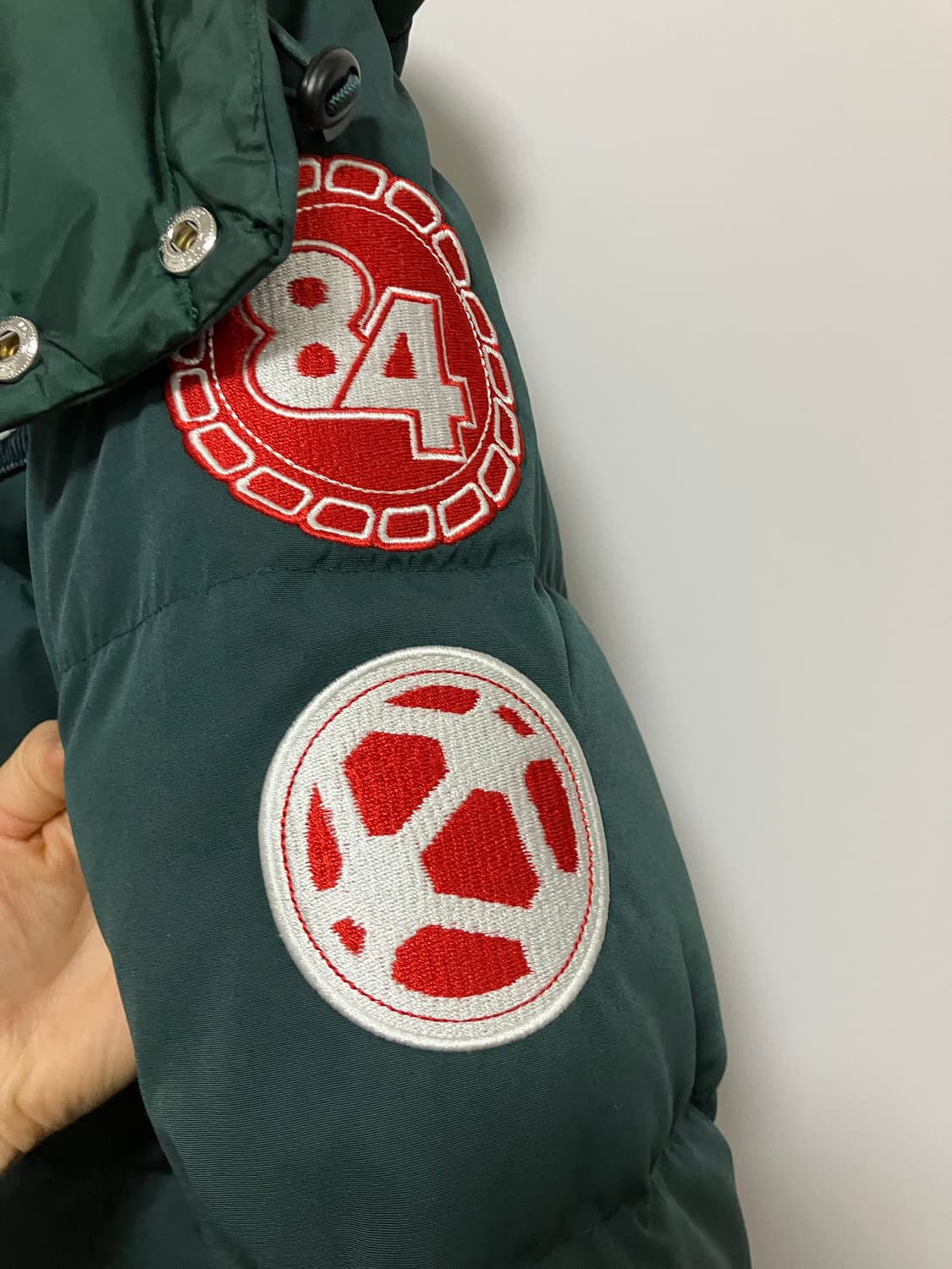 [아디다스] BADGE DOWN JK 다운 자켓 패딩 상품이미지5