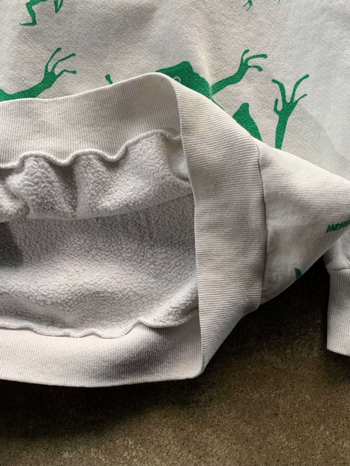 90s 미시건 래그 컴퍼니 개구리 올 오버 프린트 스웻셔츠 상품이미지3